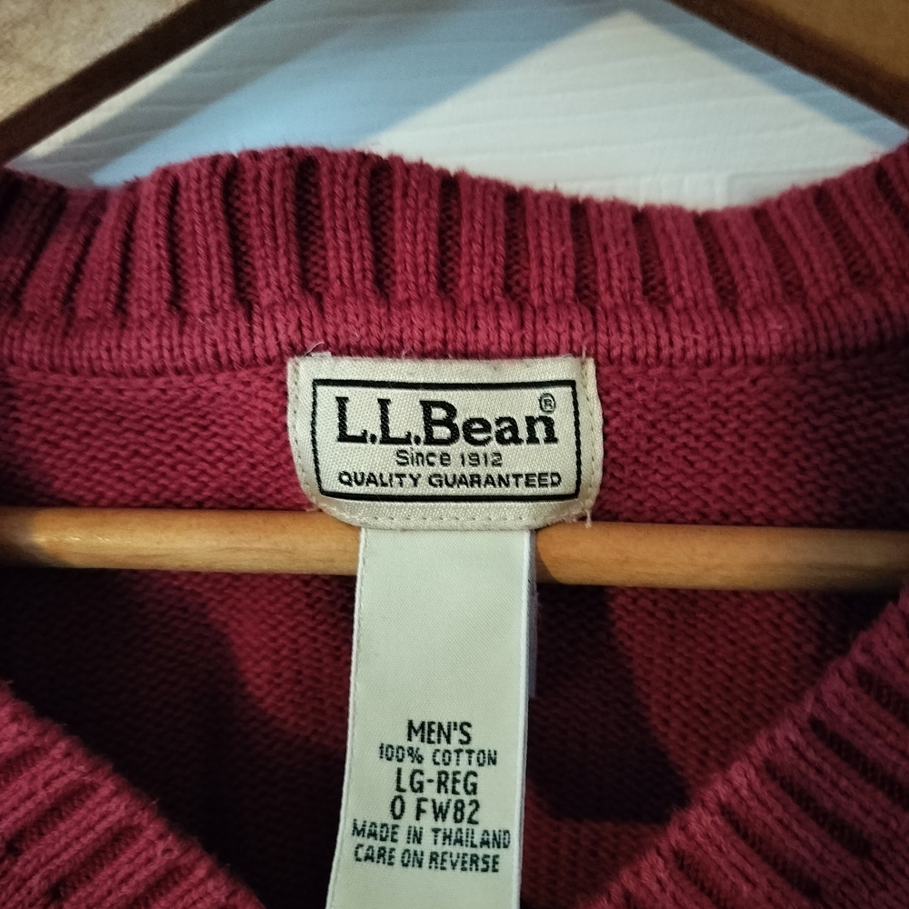 L.L. Bean Men's V-Neck Red Sweater - Picture 7 of 8